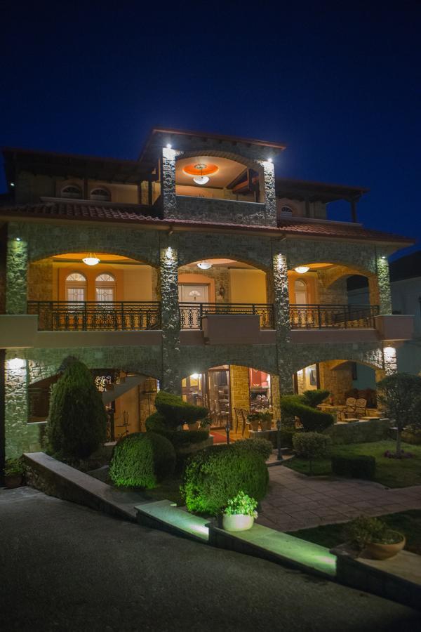 Morfeas Guesthouse Káto Loutrákion Exterior foto
